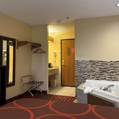 Super 8 By Wyndham Paris Il Exterior foto